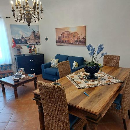 Casa Del Parlamento Apartment ปาแลร์โม ภายนอก รูปภาพ