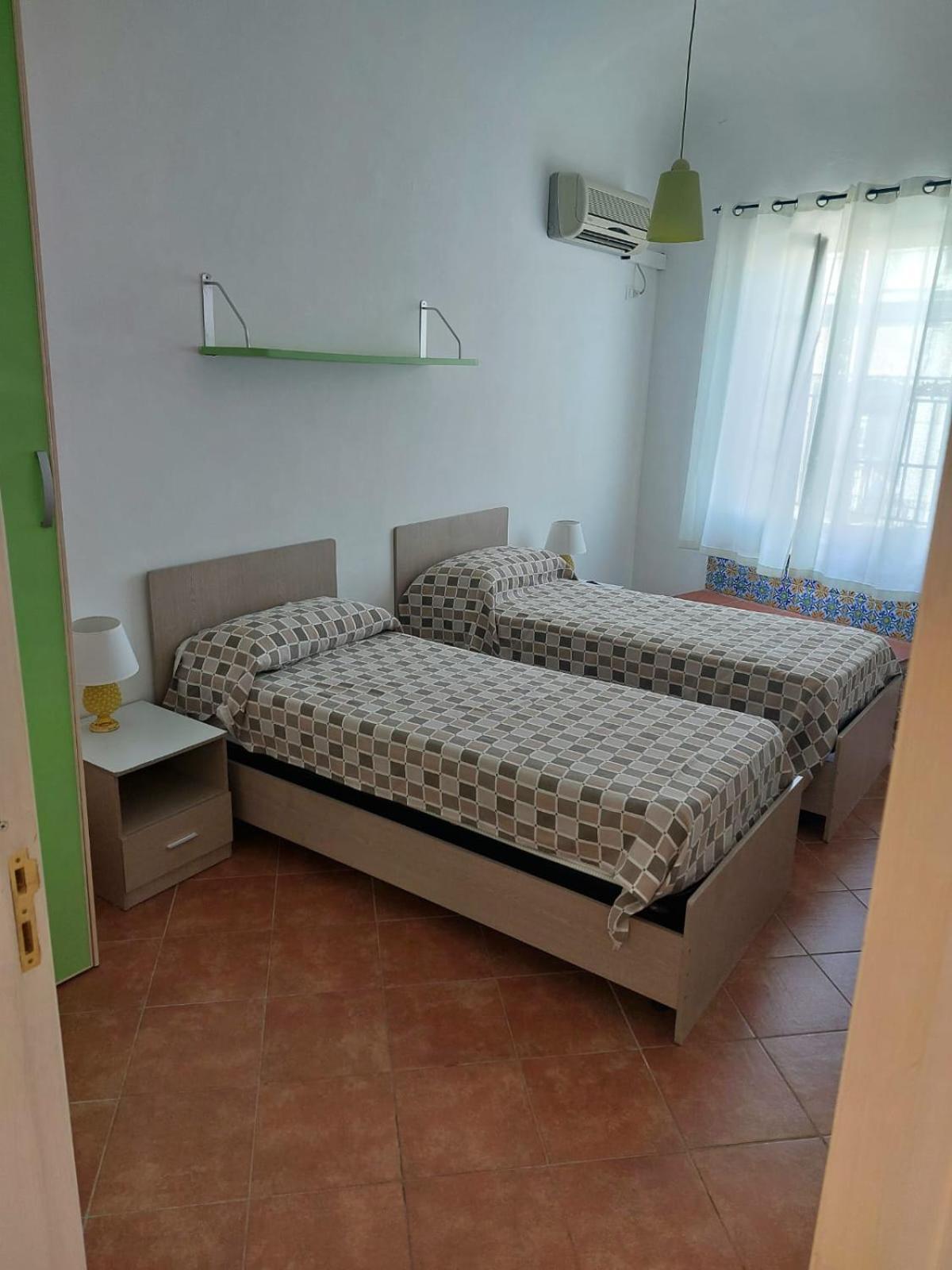 Casa Del Parlamento Apartment ปาแลร์โม ภายนอก รูปภาพ