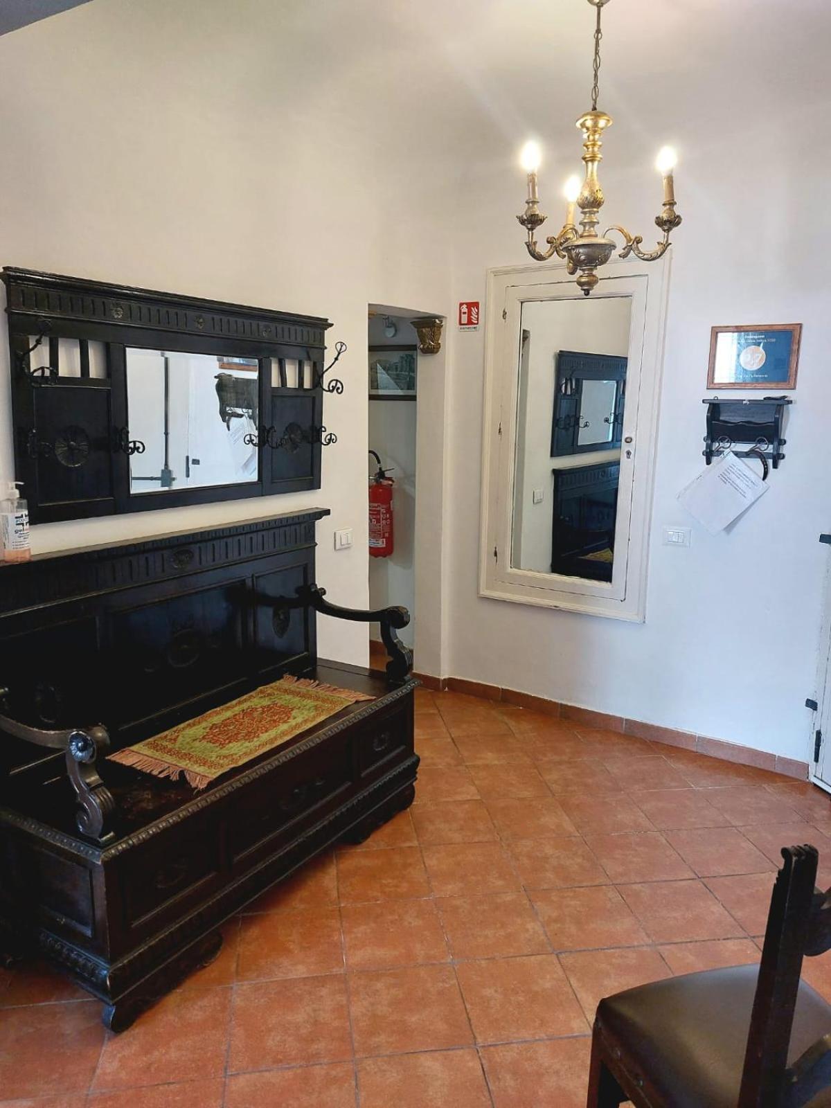 Casa Del Parlamento Apartment ปาแลร์โม ภายนอก รูปภาพ