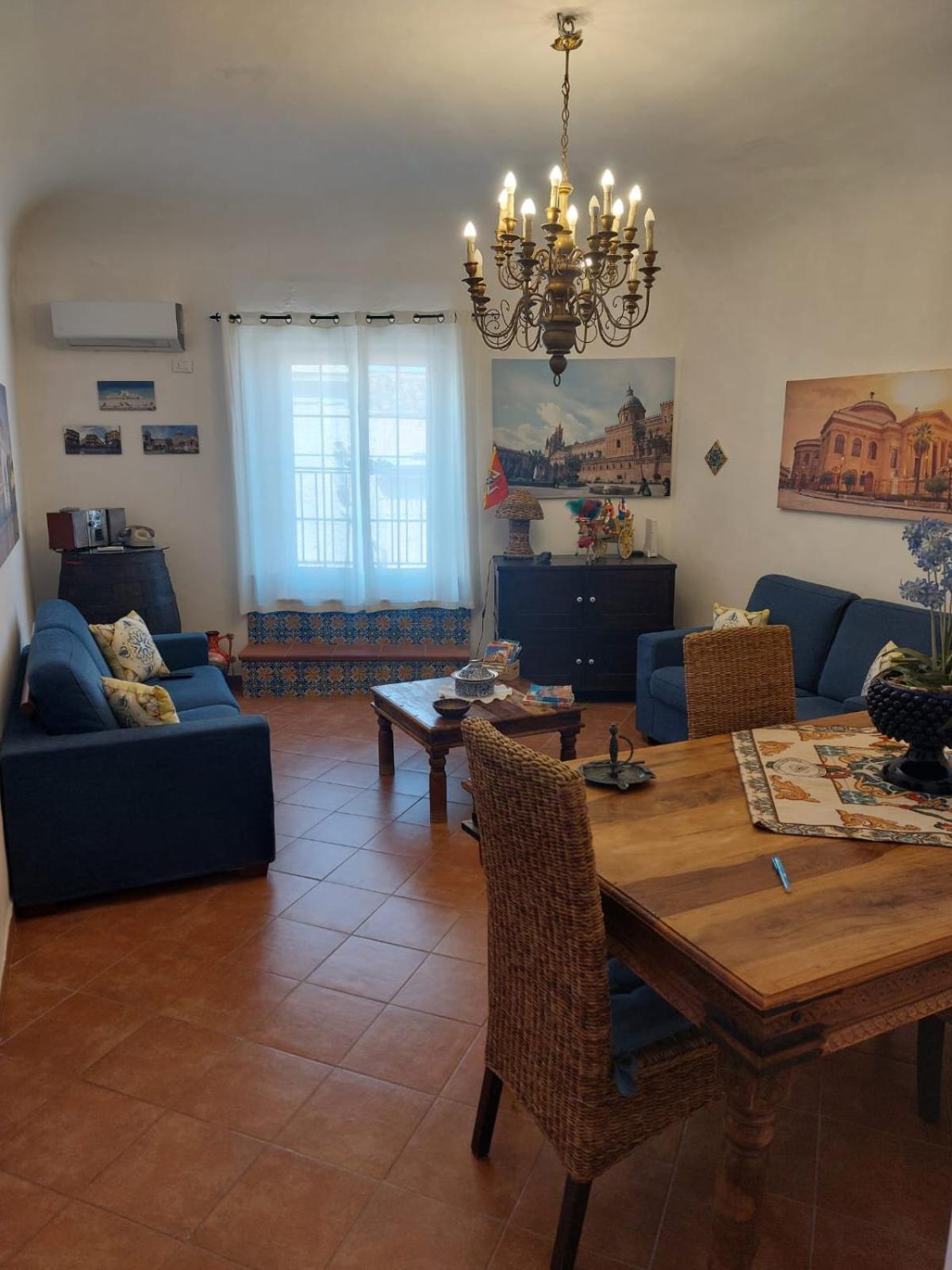 Casa Del Parlamento Apartment ปาแลร์โม ภายนอก รูปภาพ